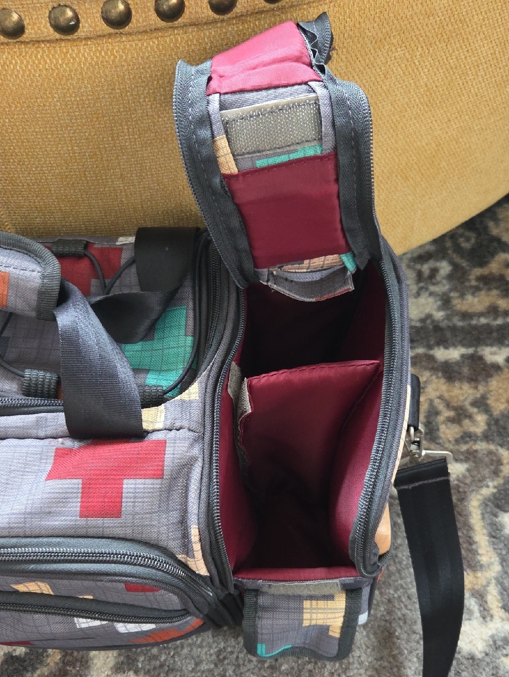 Complete Picnic Set With Place Setting For Two - Picture 3 of 9